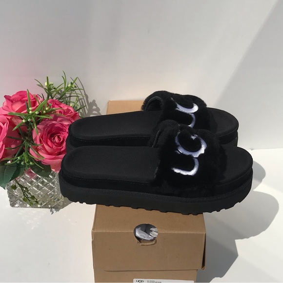 UGG Laton Fur Slide - Picture 5 of 9